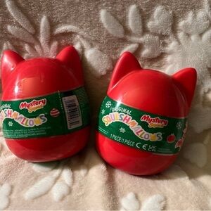 Merry Mystery Magic: 4" Christmas Squishmallow